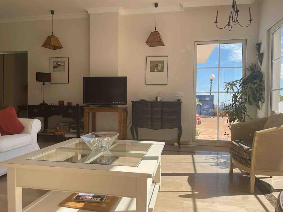 Agradable Casa Con Maravillosas Vistas *